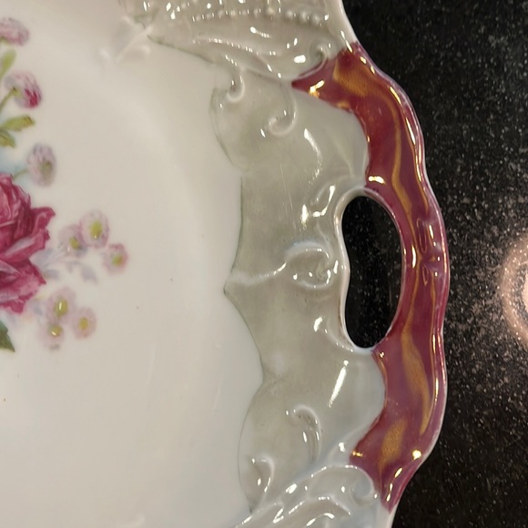Gorgeous Decorative Plate with Pearl Luster Overlay - Yellow and Lavende… - Picture 5 of 9